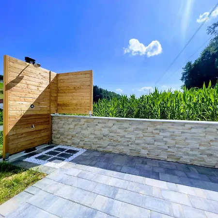 G5 - Das Chalet Am Waldrand