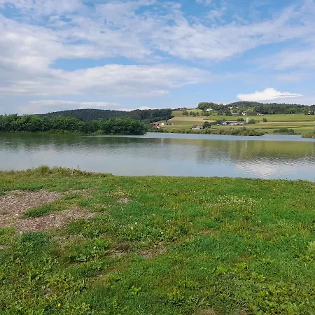 Holiday home G5 - Das Chalet Am Waldrand Sankt Stefan im Rosental