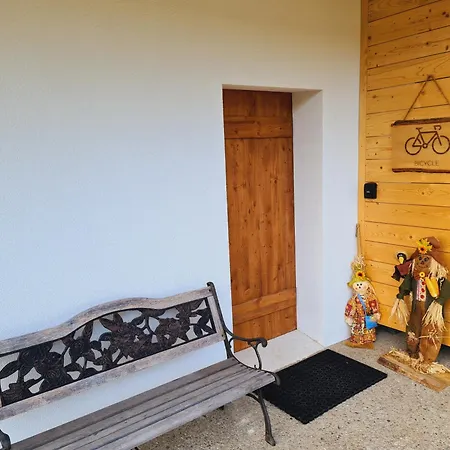G5 - Das Chalet Am Waldrand