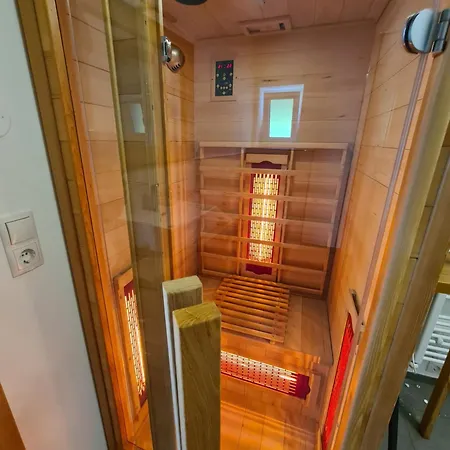 G5 - Das Chalet Am Waldrand